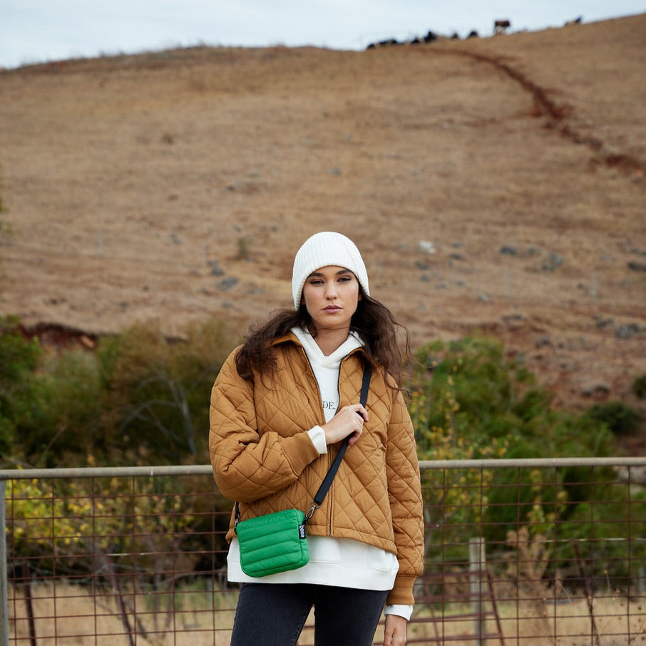 Mini Base Crossbody Cloud Apple