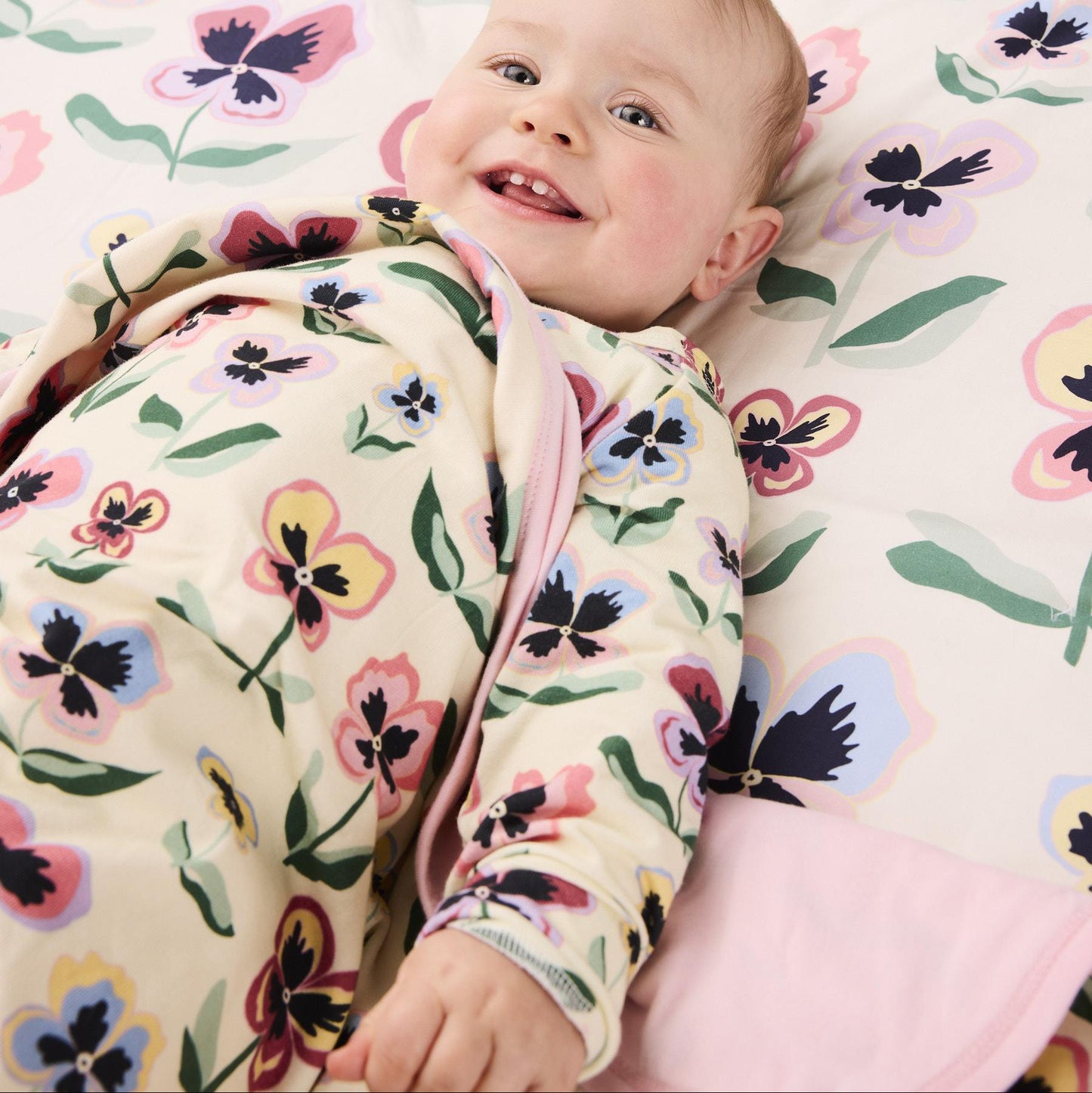 Pretty Pansy Organic Cotton Snuggle Blanket