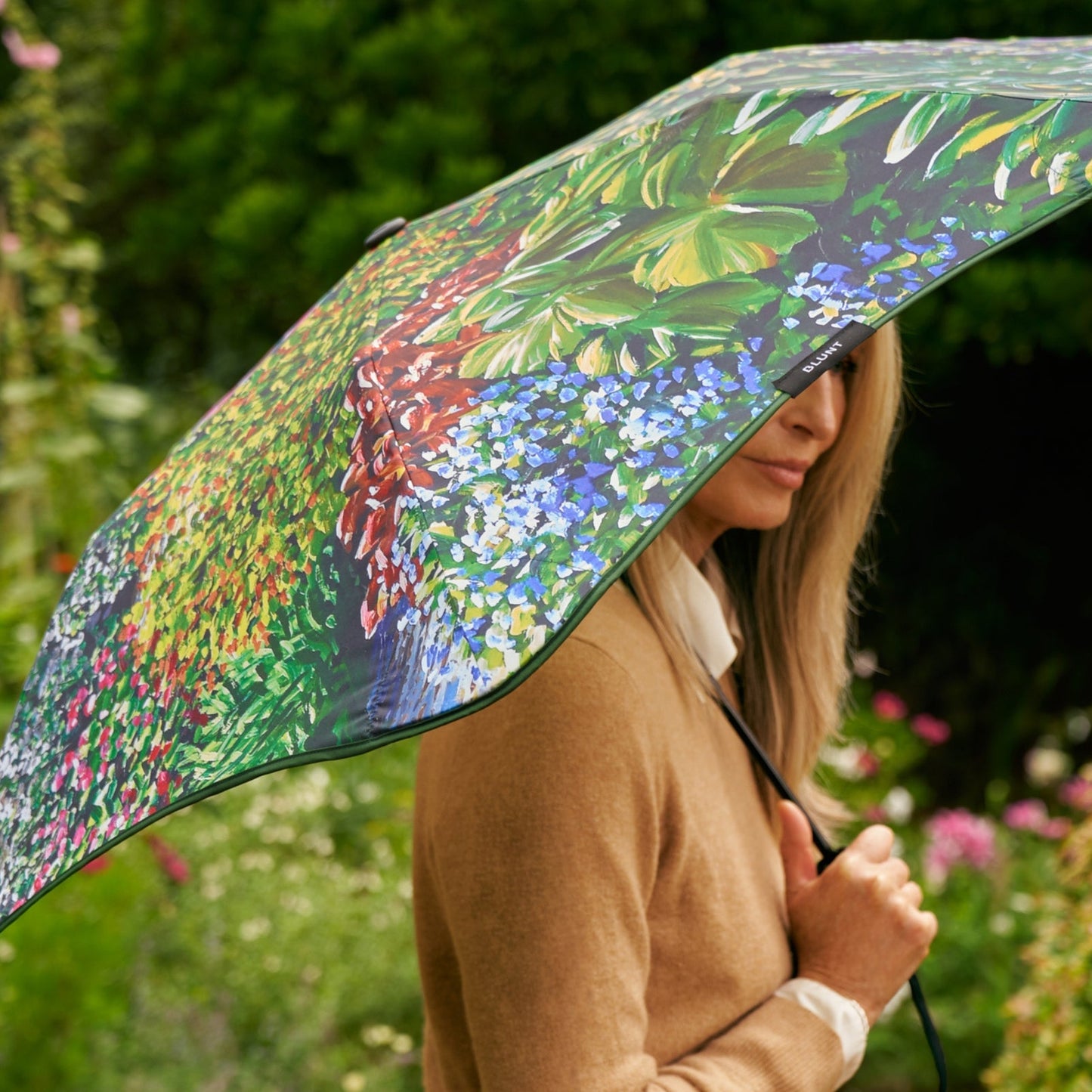 Karl Maughan 2026 BLUNT Metro Umbrella