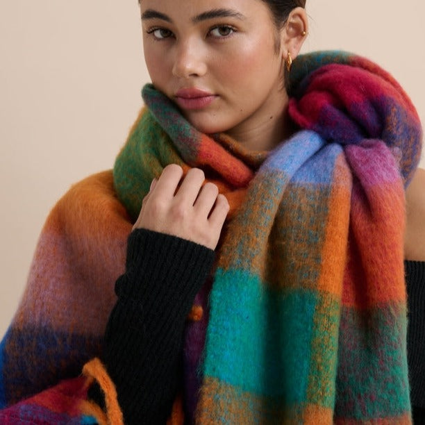 Mia Check Scarf