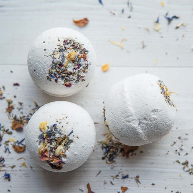 Lavender & Kaolin Clay Natural Bath Bomb