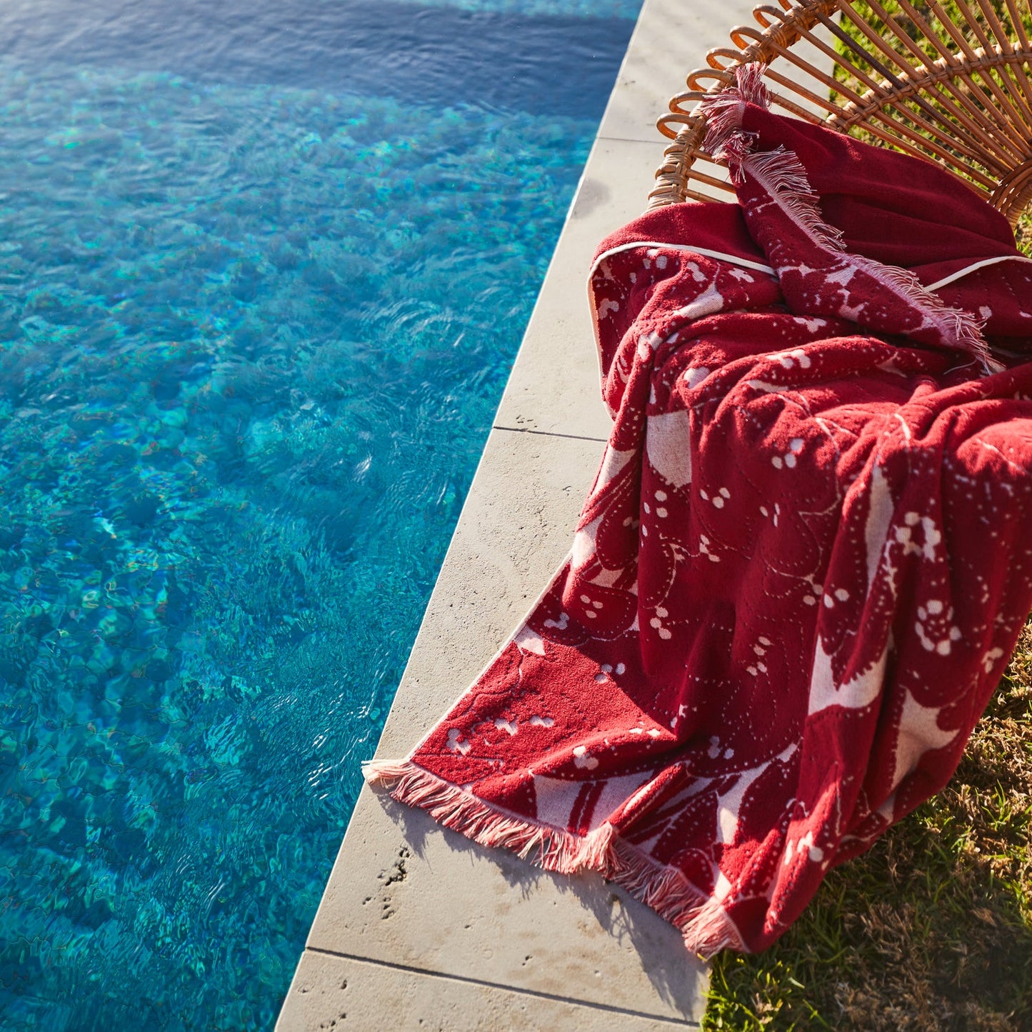 Crimson Lucia Bath Sheet