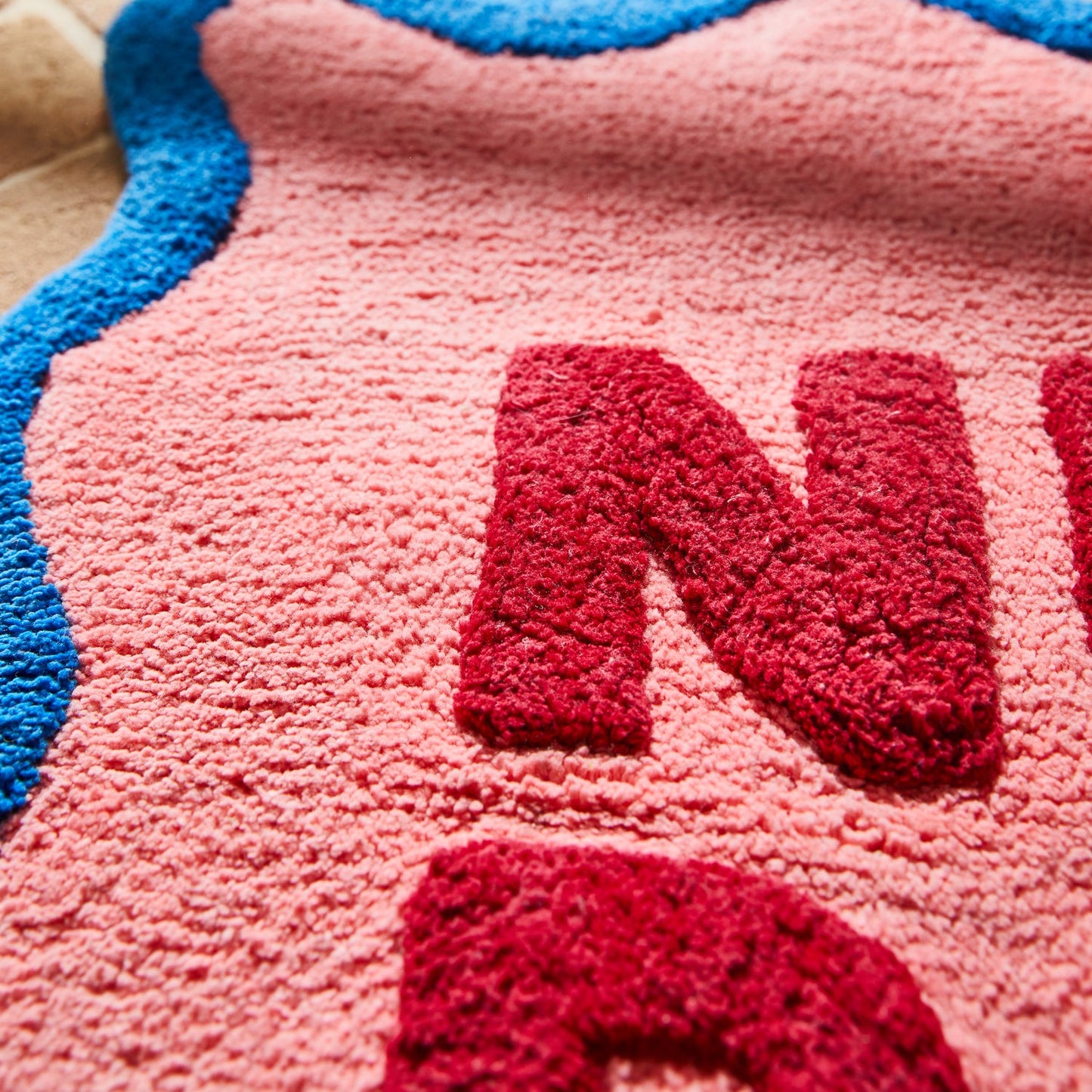 Hibiscus Amalie Nudie Bath Mat