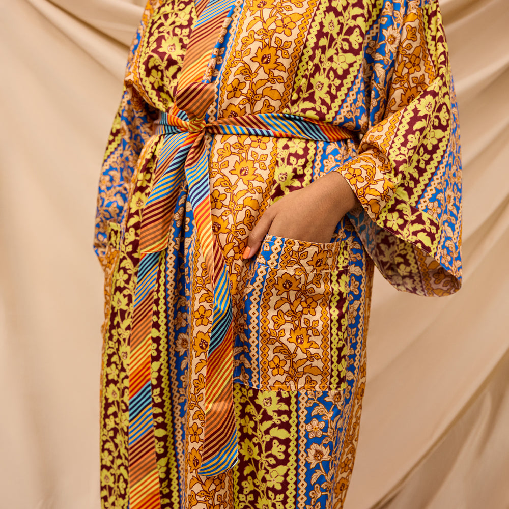 Thea Robe