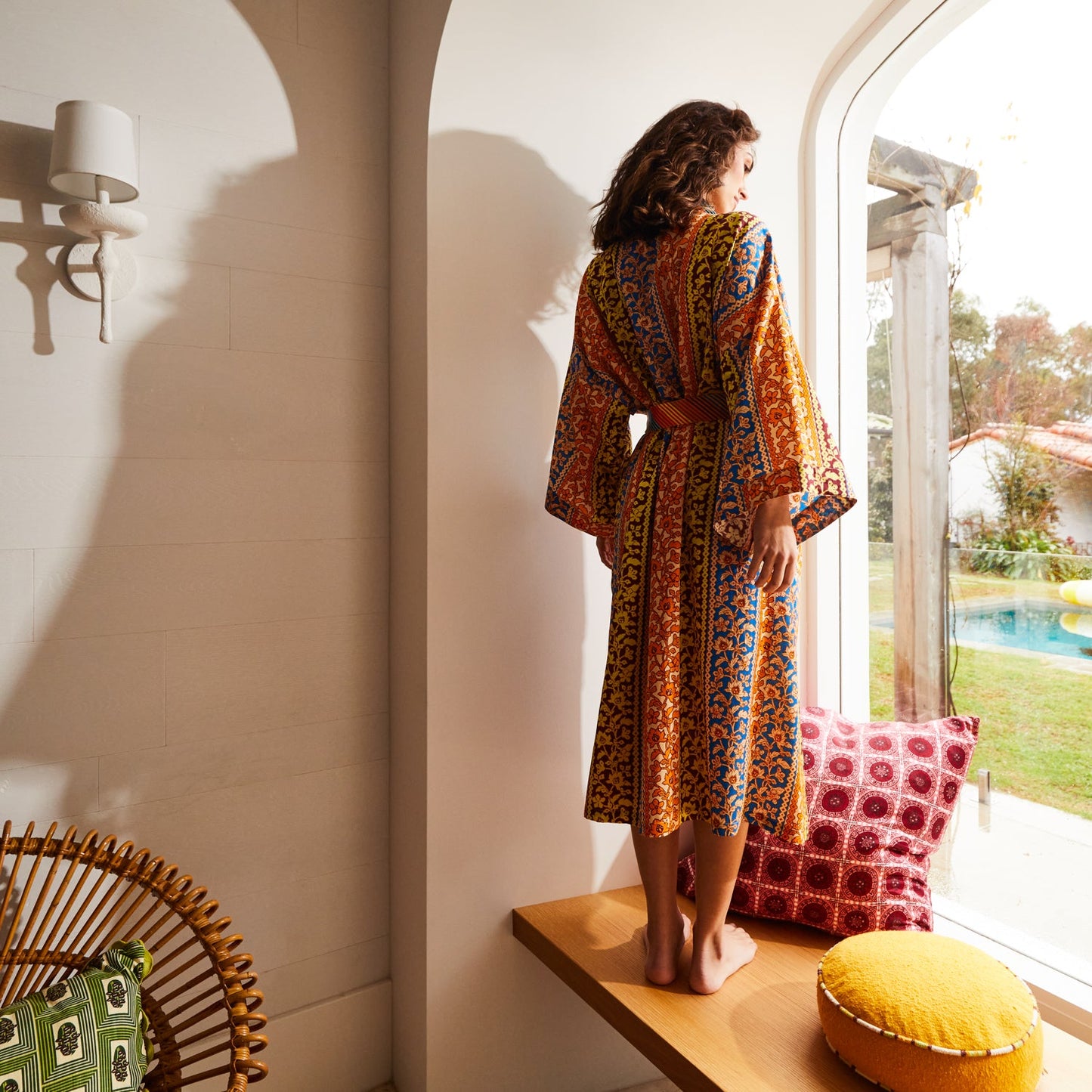 Thea Robe