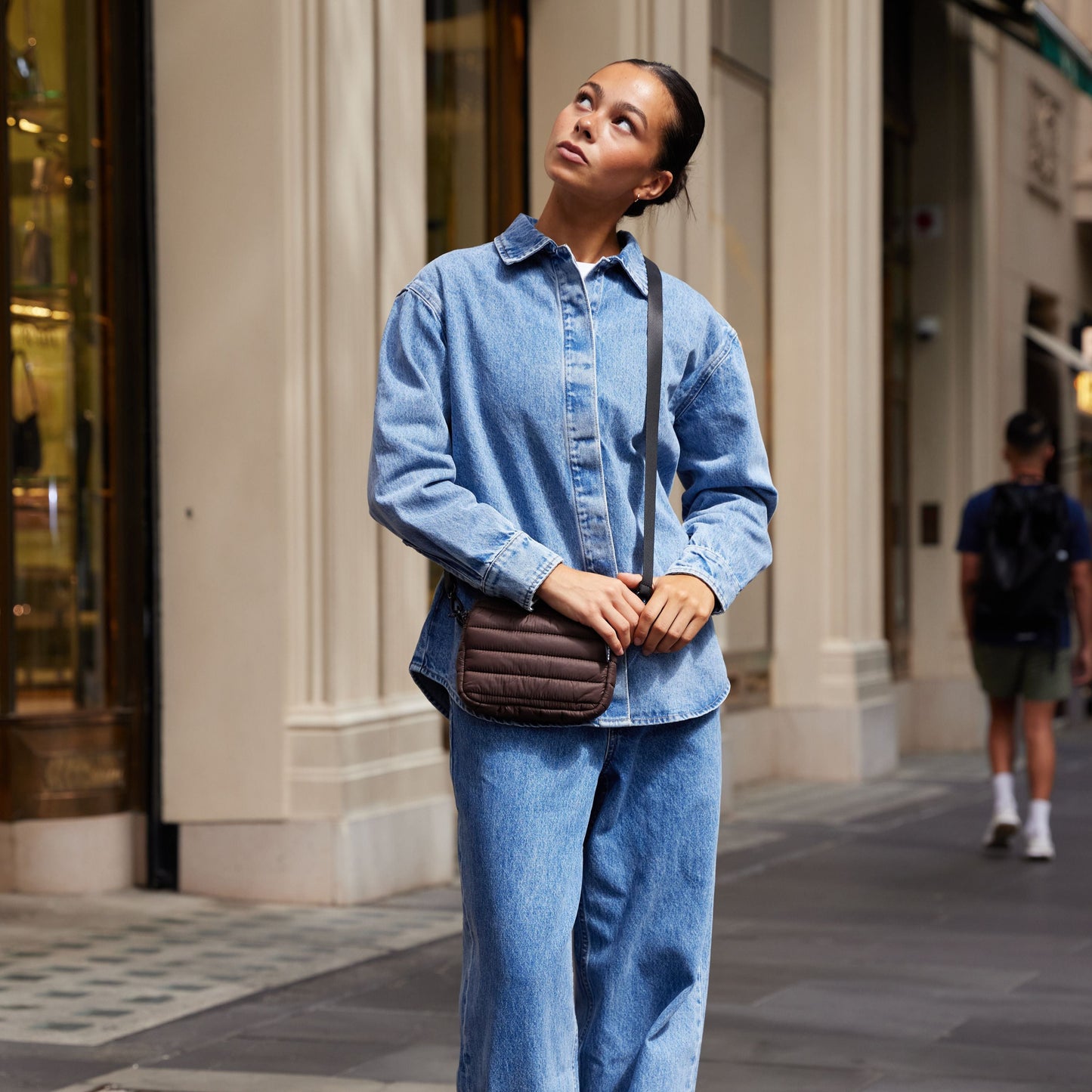 Mini Base Crossbody Cloud Chocolate