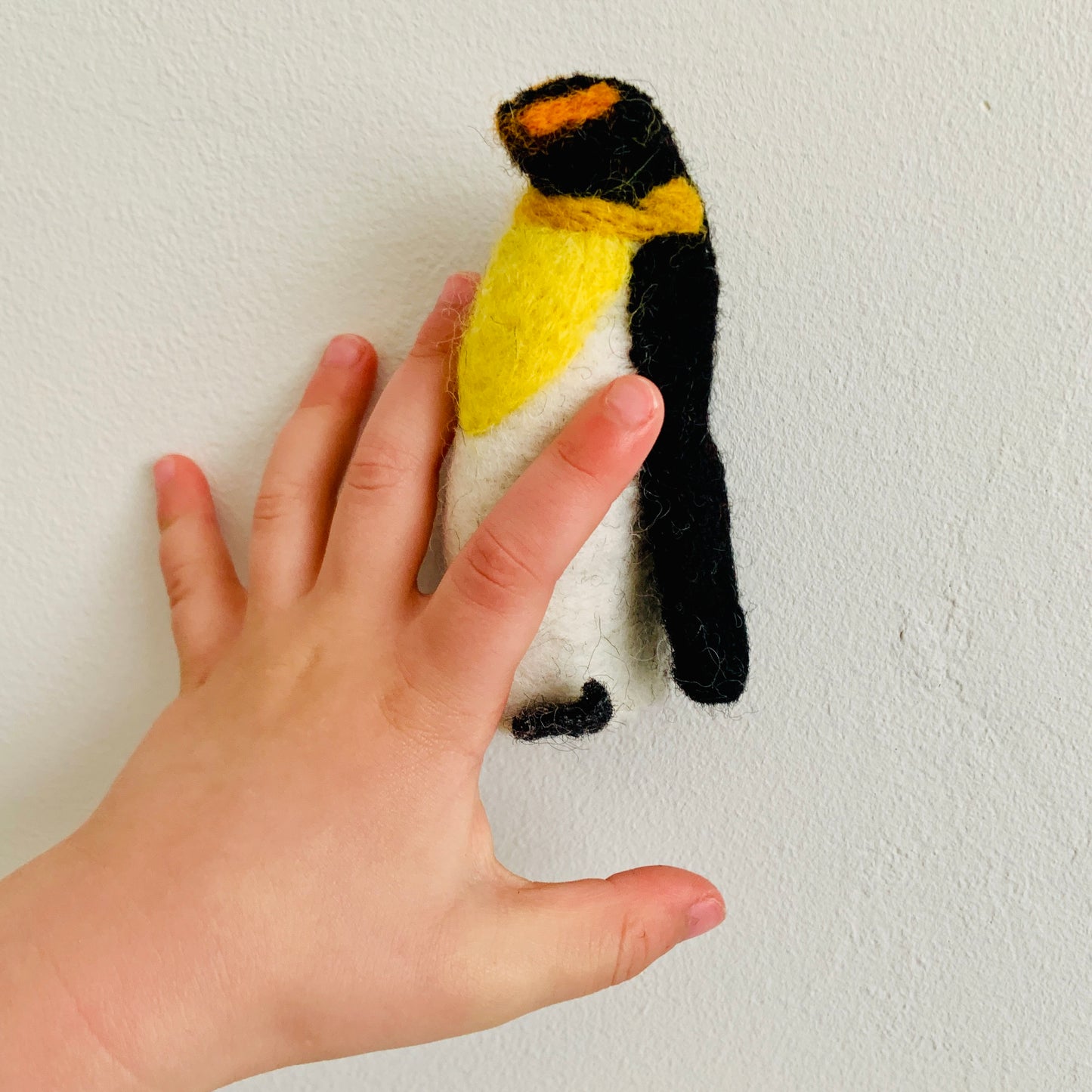 Emperor Penguin Wool Finger Puppet