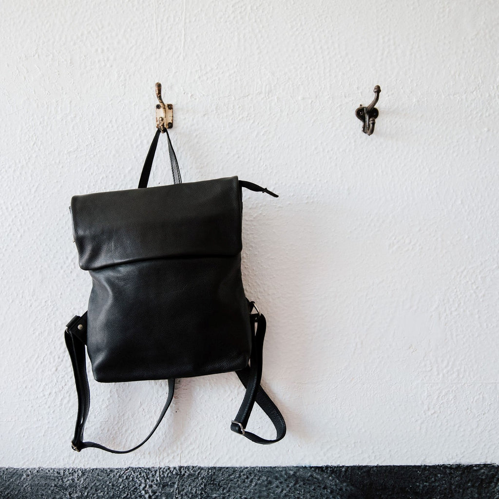 Neve Backpack Black