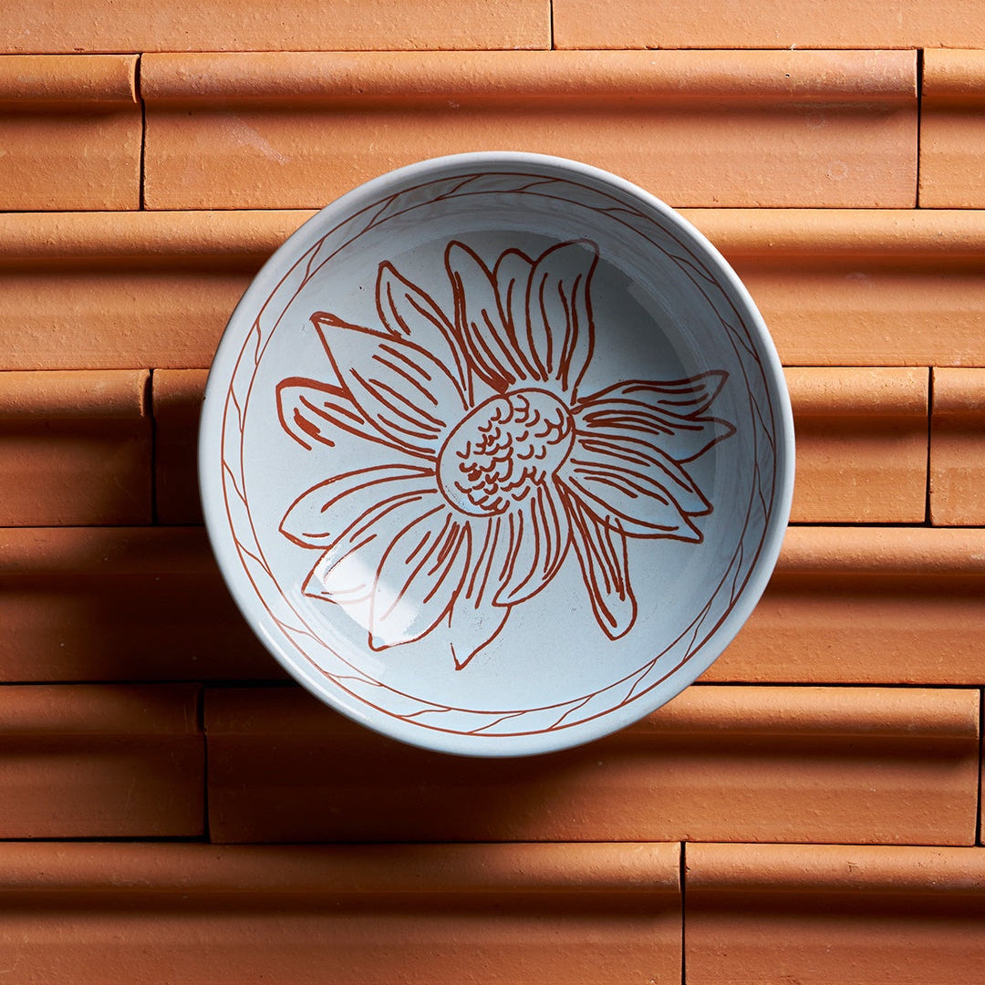 June's Daisy Bowl Powder