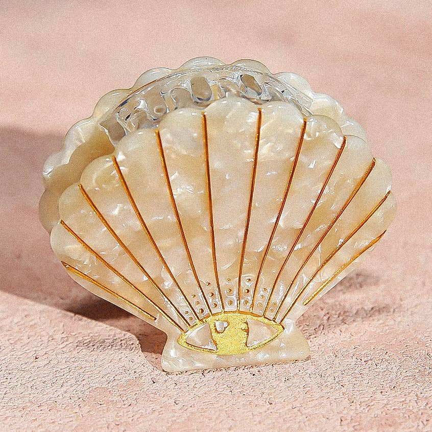 Creamy Shell Clip