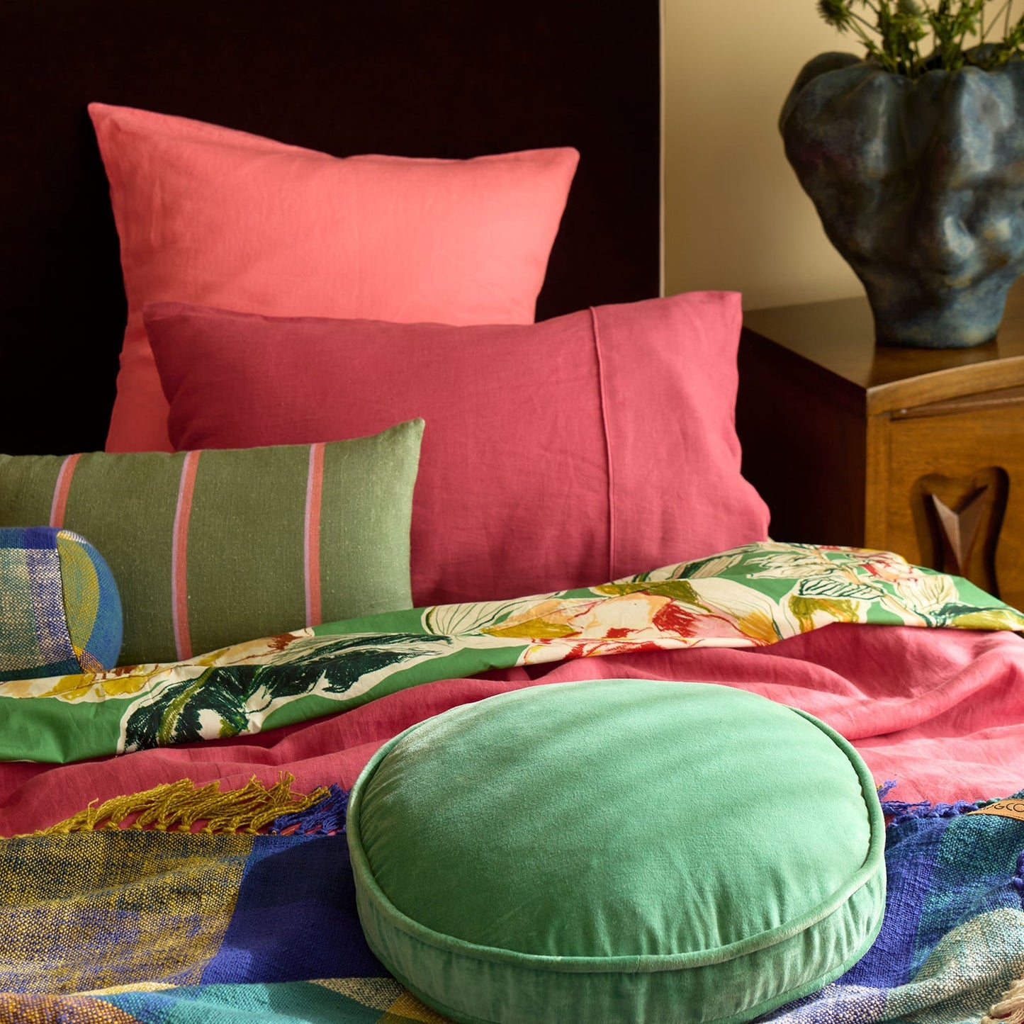 Pistachio Velvet Pea Cushion