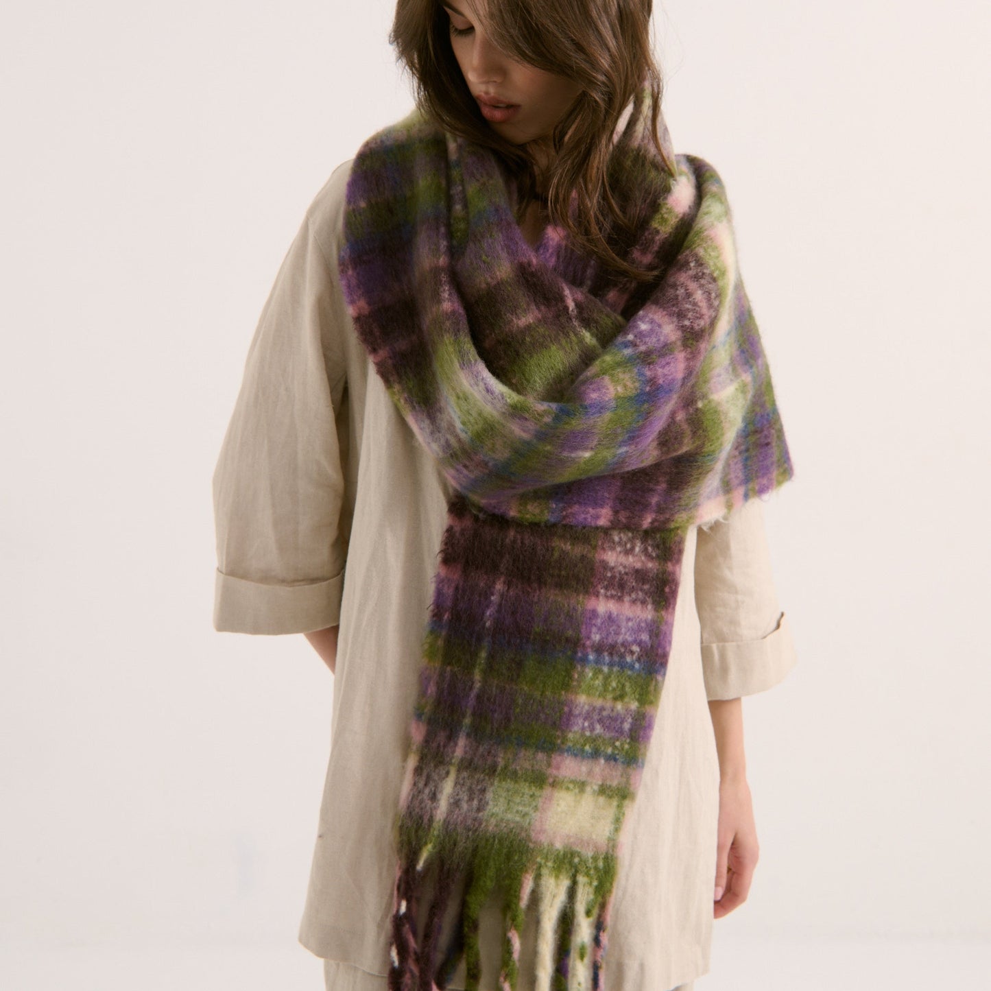 Vacanza Fluffy Scarf