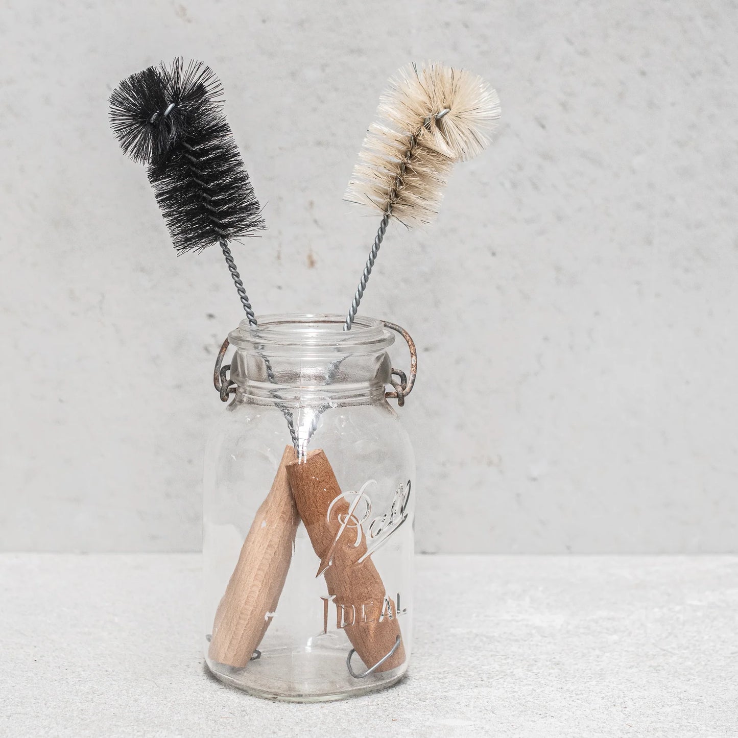 Small Bottle Brush