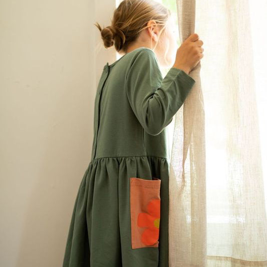 Posy Pockets Long Sleeve Dress