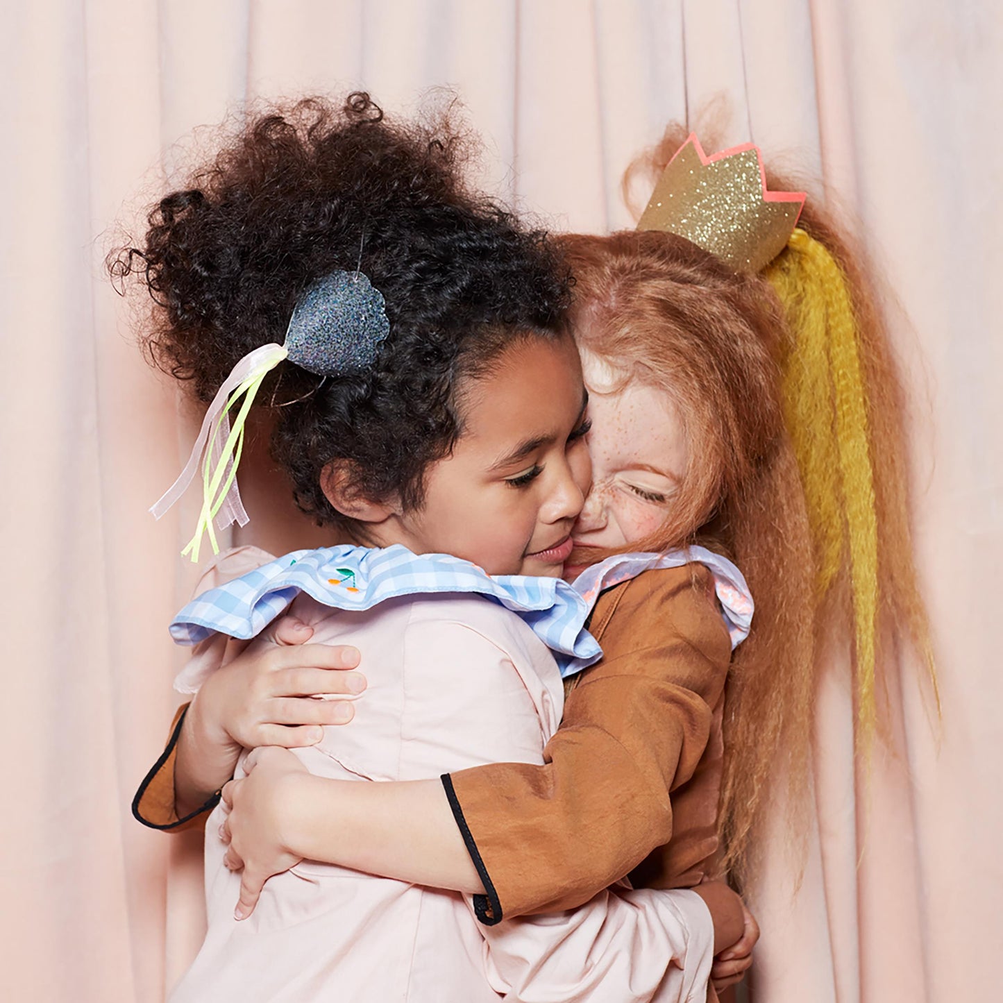 Mini Gold Glitter Crowns Pack of 8