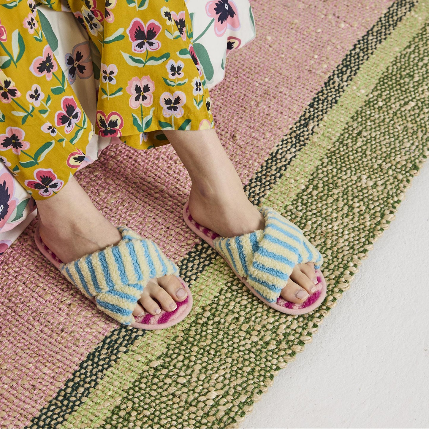 Sunny Granita Sherpa Adult Slippers