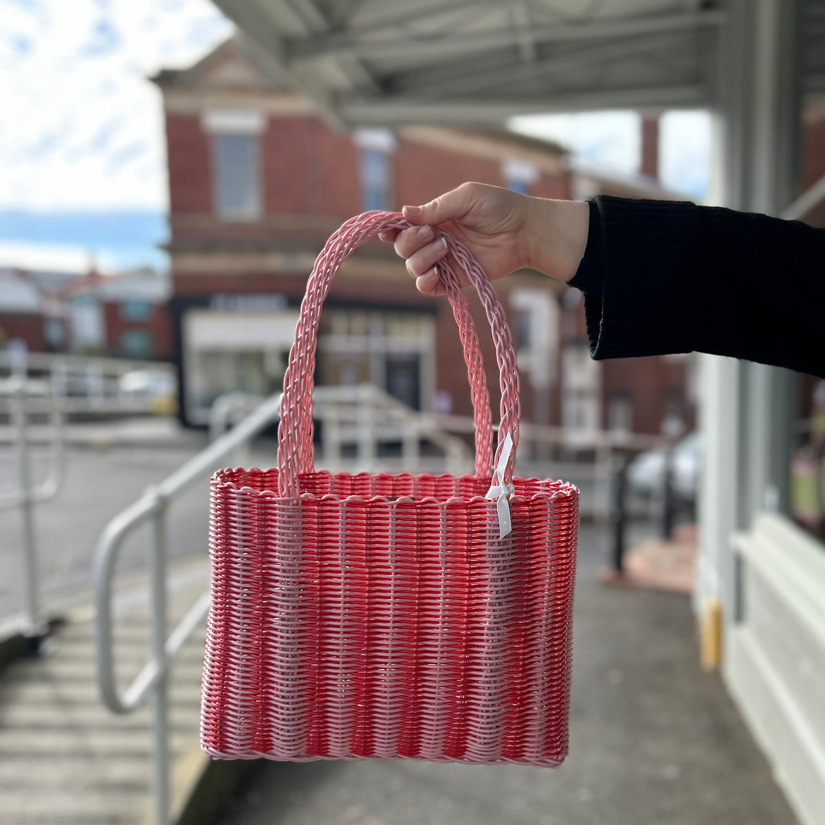 Rhubarb Mira Baguette Bag