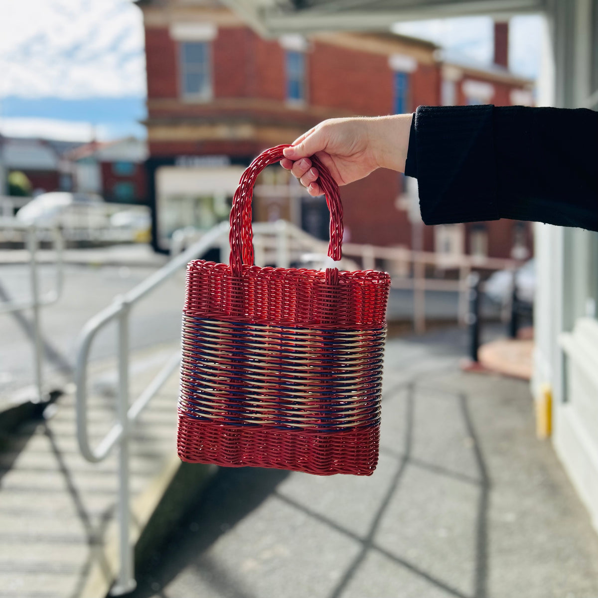 Paprika Mira Bucket Bag