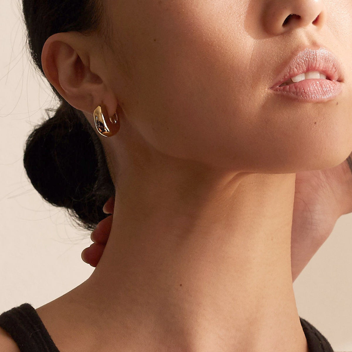 Uma Hoop Earrings