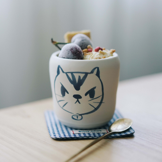 Fizzy Cat Small Mug