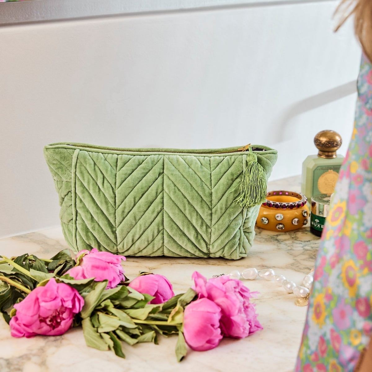 Pesto Velvet Toiletry Bag