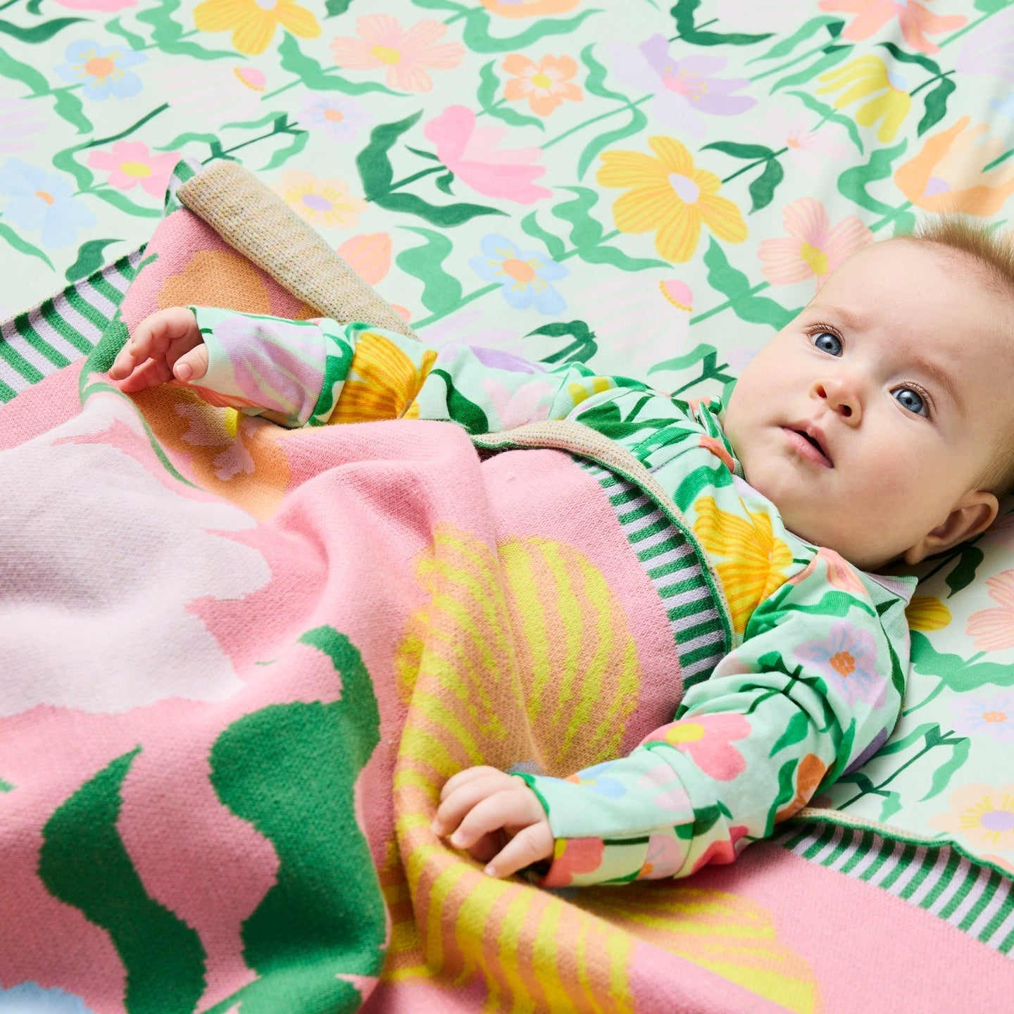 Popping Flowers Green Cotton Knitted Blanket