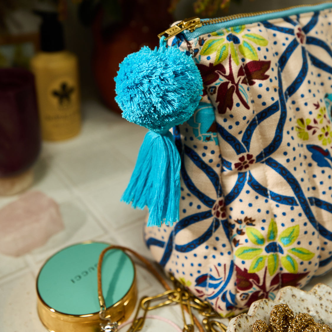 Ecru Norali Quilted Cosmetic Bag