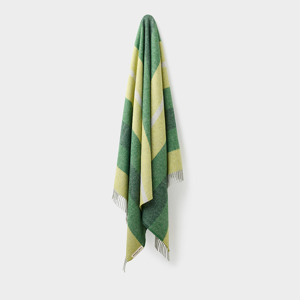 Breezy Moss Recycled Wool Throw