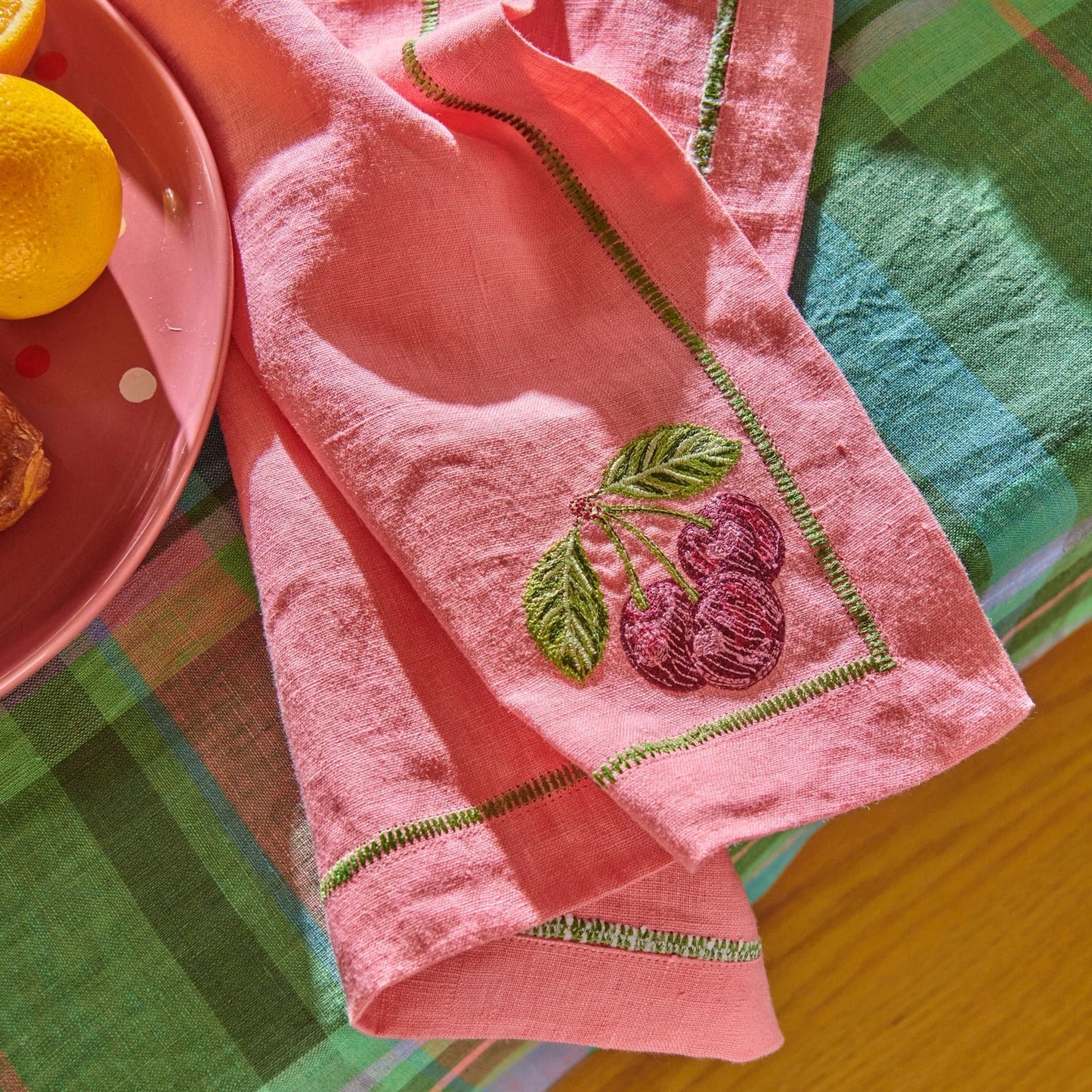 Berry Bliss Embroidered Linen Napkin Set of 4