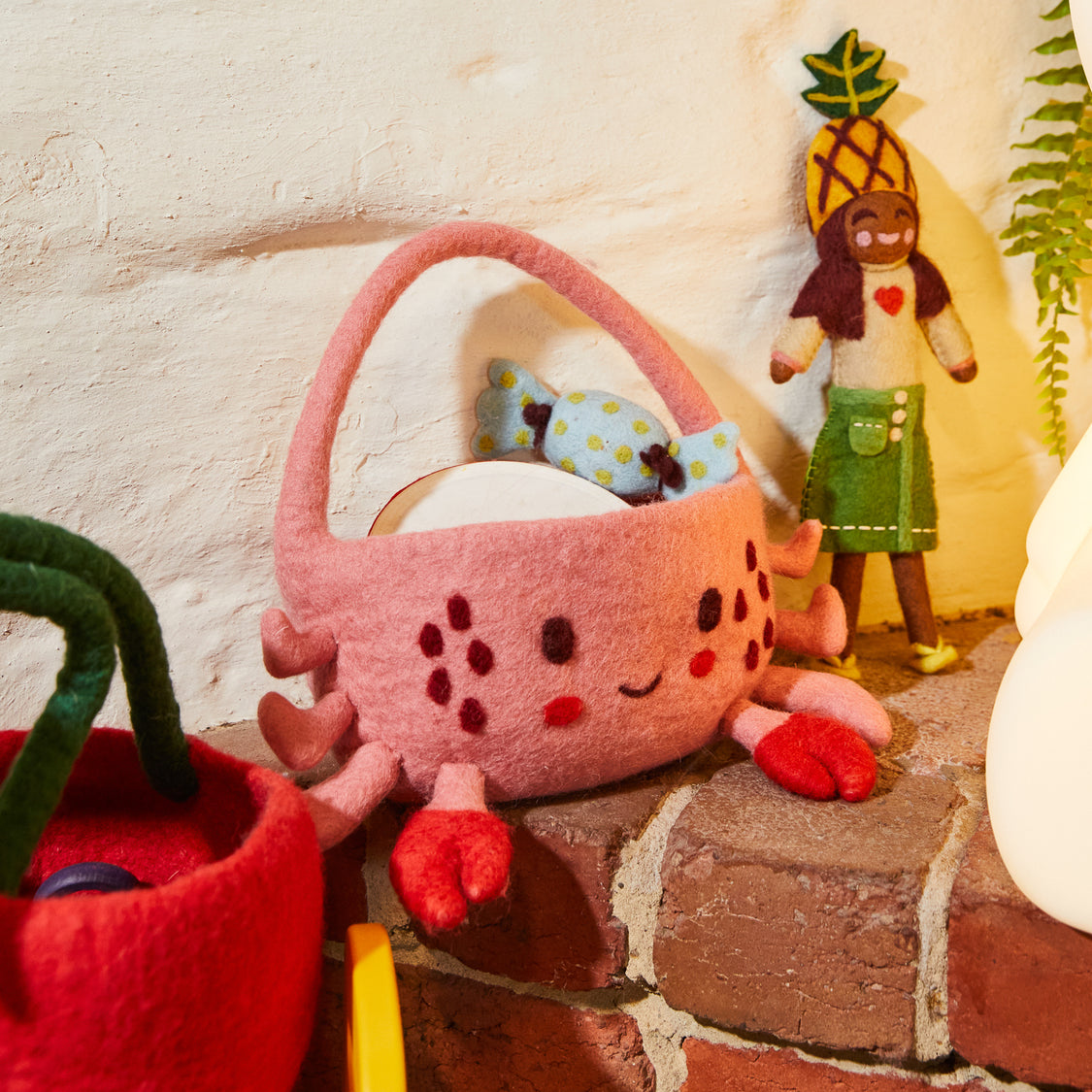 Dante Crab Felt Basket