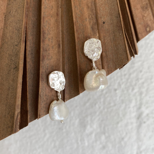 Mendel Pearl Earrings